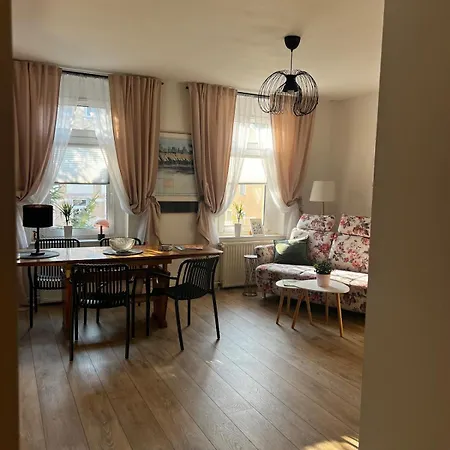 Stilvolles 3 Zi Im Musikerviertel Niederdorla