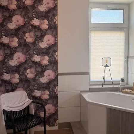Stilvolles 3 Zi Im Musikerviertel Apartment Niederdorla
